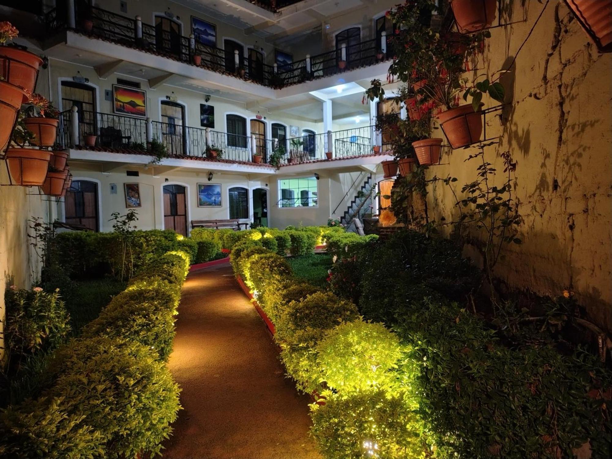 Casa Elefante Dormido Panajachel Exterior foto